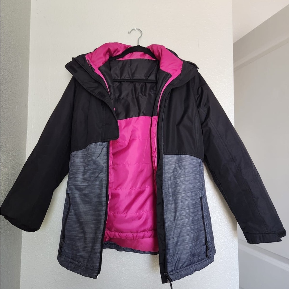 Magellan Outdoors Ladies Ski Jacket in Black Gray and Pink 2 in 1